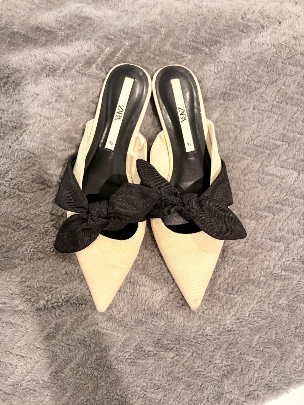 ZARA ✨ Cream Pointed Mules with Black Bow Accent